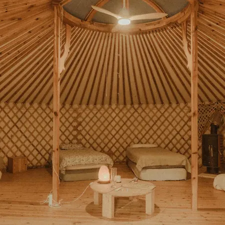 Entreraices אתר קמפינג